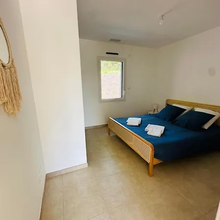 Marguerite En Bois Climatise Et Confortable Classe 3 Etoiles Pour 2 A 4 Personnes Avec Vue Imprenable Sur La Campagne Vakantiehuis *