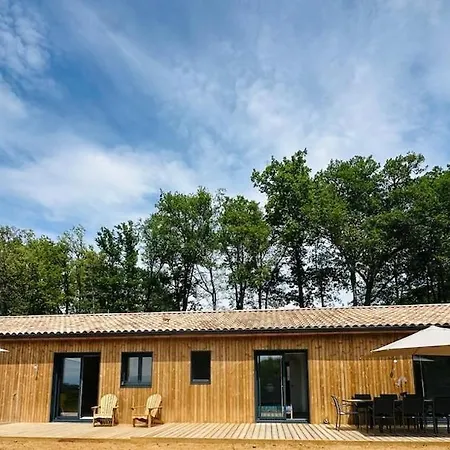 Marguerite En Bois Climatise Et Confortable Classe 3 Etoiles Pour 2 A 4 Personnes Avec Vue Imprenable Sur La Campagne Vakantiehuis *