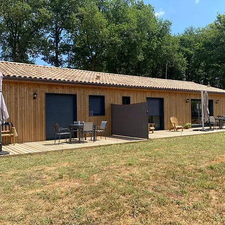Marguerite En Bois Climatise Et Confortable Classe 3 Etoiles Pour 2 A 4 Personnes Avec Vue Imprenable Sur La Campagne Vakantiehuis *